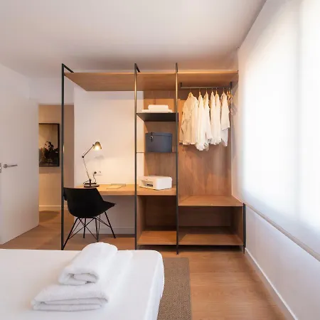 Petit Luxe L'atic Apartment Terrassa