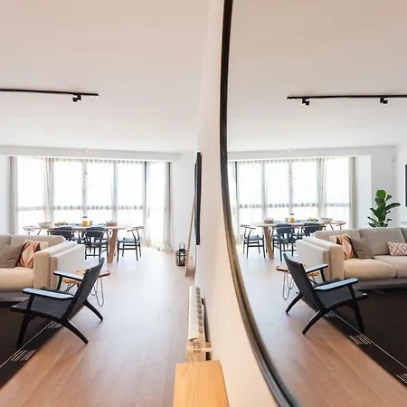 Petit Luxe L'atic Daire Terrassa
