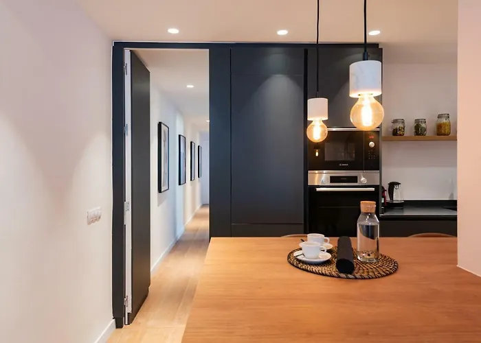 Petit Luxe L'atic Lägenhet